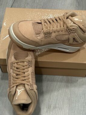 Jordan Women's Tan/Cream Retro Athletic Sneakers